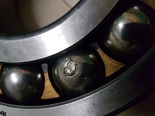 Damaged bearing